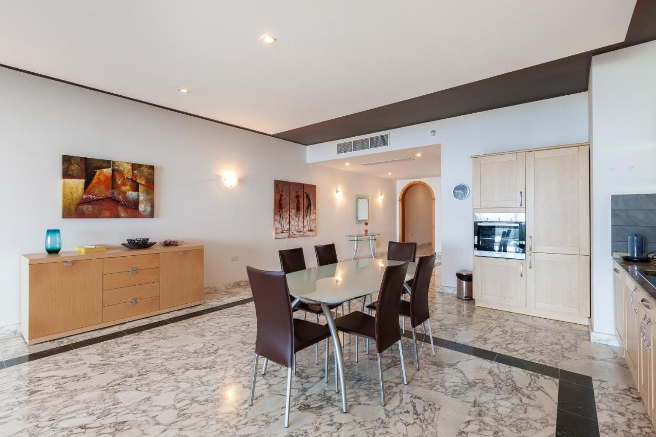 Spacious Seafront Apt With Living, Sofa, Wifi & Ac By 360 Estates Sliema Exteriör bild